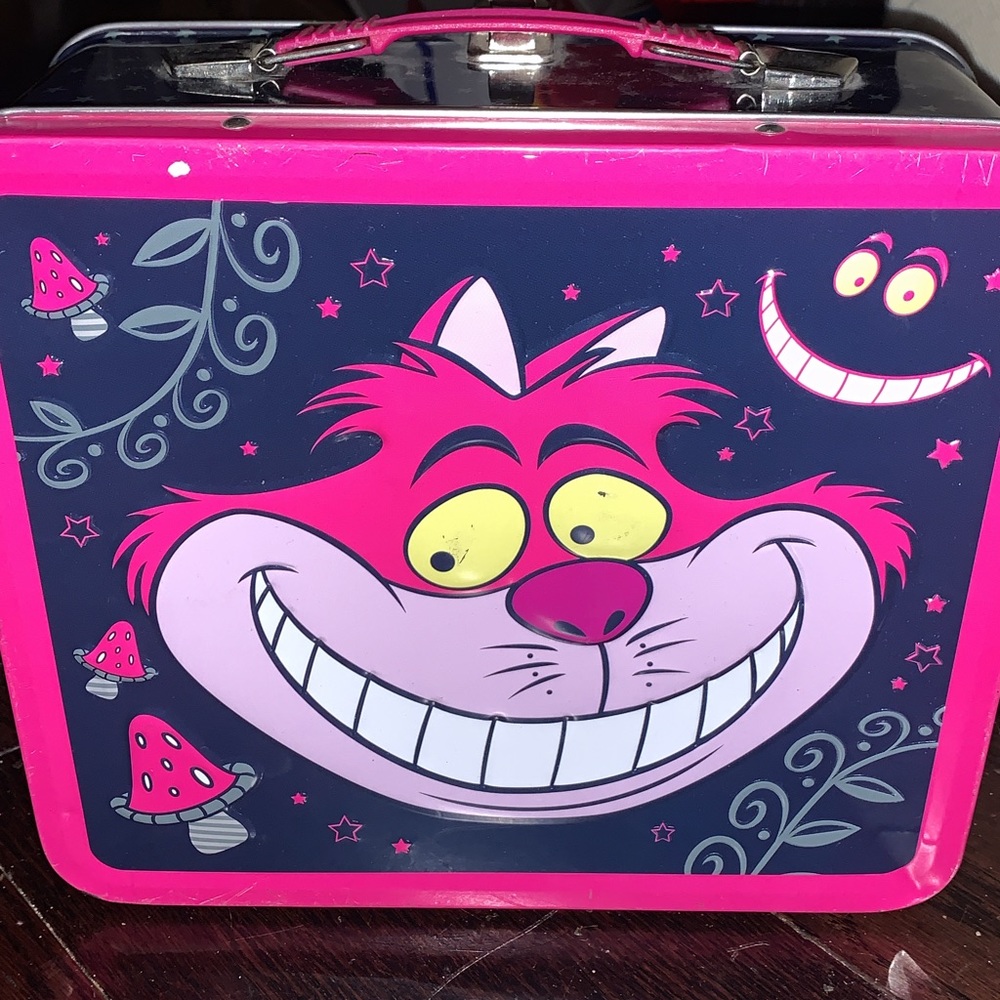 Cheshire Cat tin lunch box
